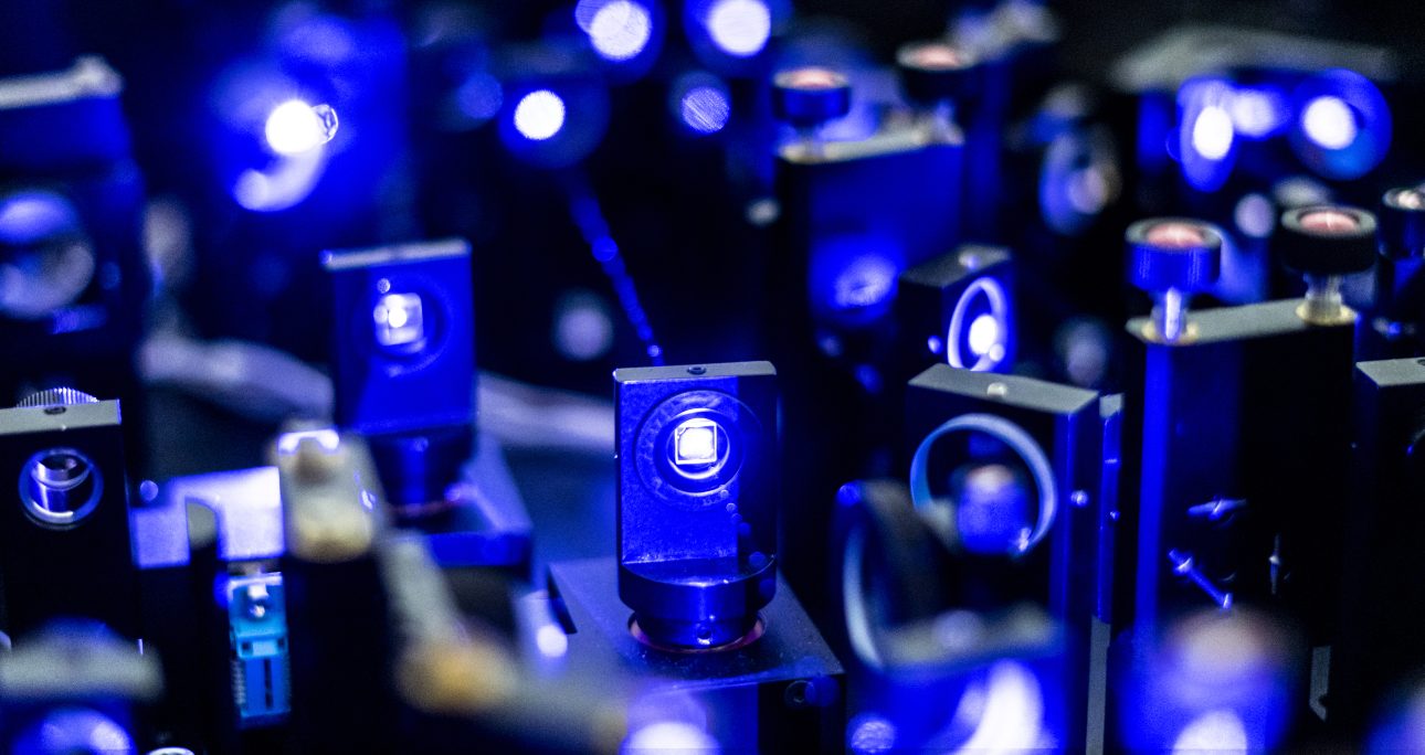 Mi a lézer? Fizikai alapok, lézertípusok és ipari alkalmazhatóság